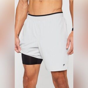 NWT Fabletics The Fundamental Lined 7” Shorts Light Gray / Black XXL